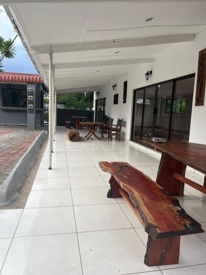 Mukala Lodge Лусака Екстериор снимка