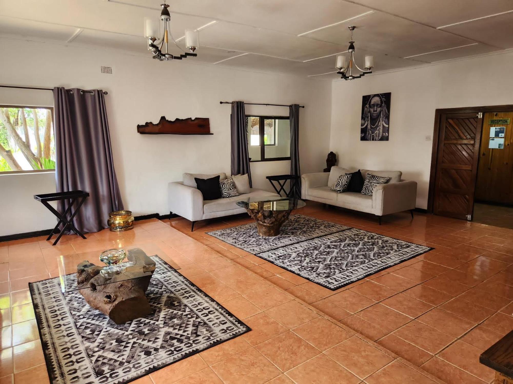 Mukala Lodge Лусака Екстериор снимка